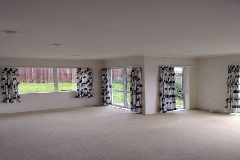 Photo of property in 2/10 Saints Court, Manurewa, Auckland, 2102