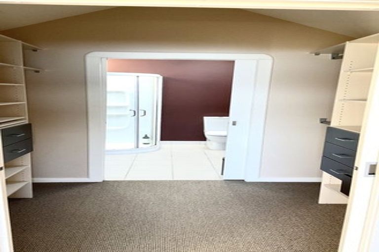 Photo of property in 1b Wadestown Road, Wadestown, Wellington, 6012