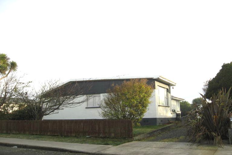 Photo of property in 52 Christina Street, Strathern, Invercargill, 9812