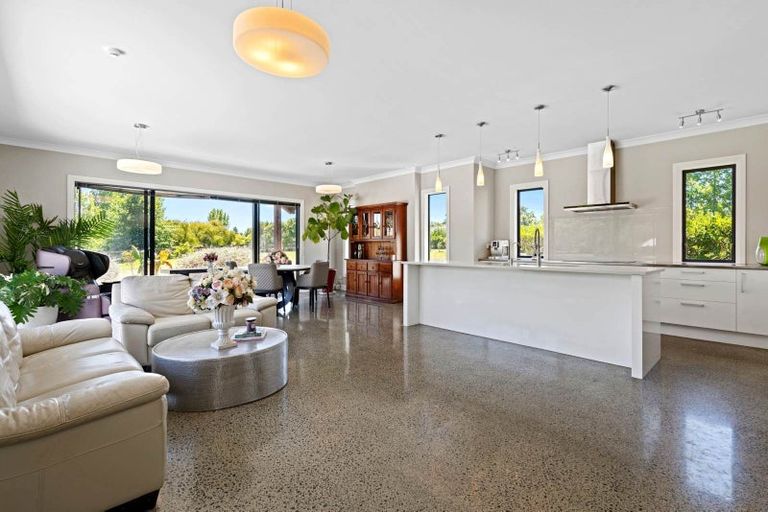 Photo of property in 166j Postman Road, Dairy Flat, Albany, 0794