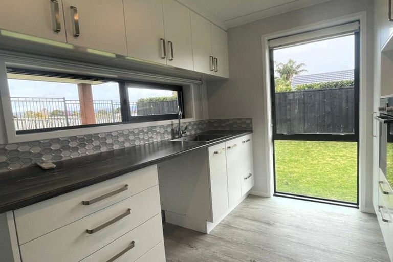 Photo of property in 5 Fairwayview Drive, Omokoroa, 3114