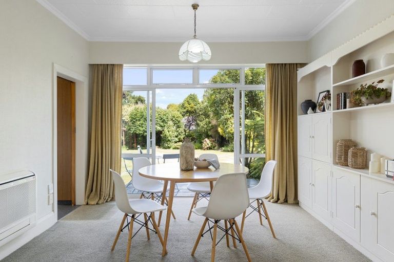 Photo of property in 126 Blighs Road, Strowan, Christchurch, 8052