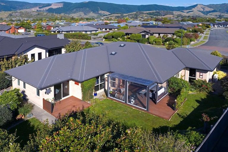 Photo of property in 4 Ruth Taylor Avenue, Stoke, Nelson, 7011