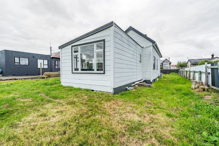 Photo of property in 14 Collingwood Street, Strathern, Invercargill, 9812