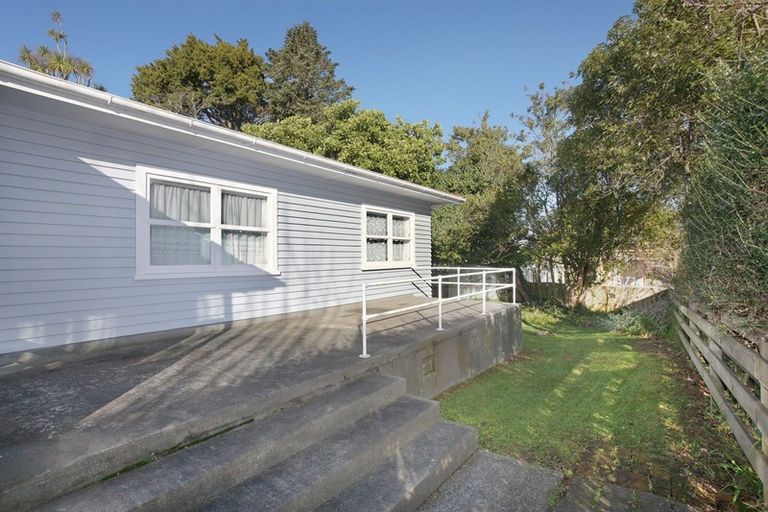 Photo of property in 41 Bond Street, Marton, 4710