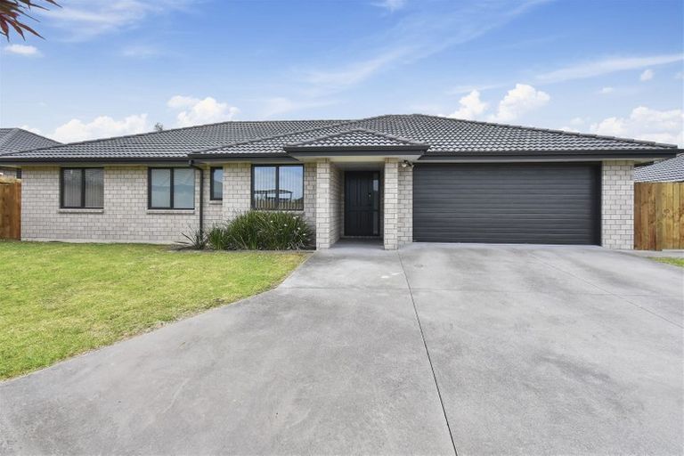 Photo of property in 41 Sunningdale Street, Wattle Downs, Auckland, 2103