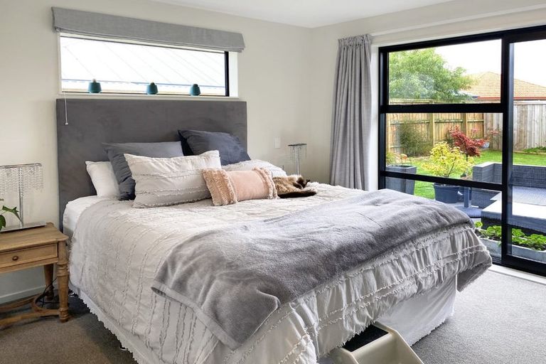 Photo of property in 33 Fairbairn Road, Rolleston, 7614