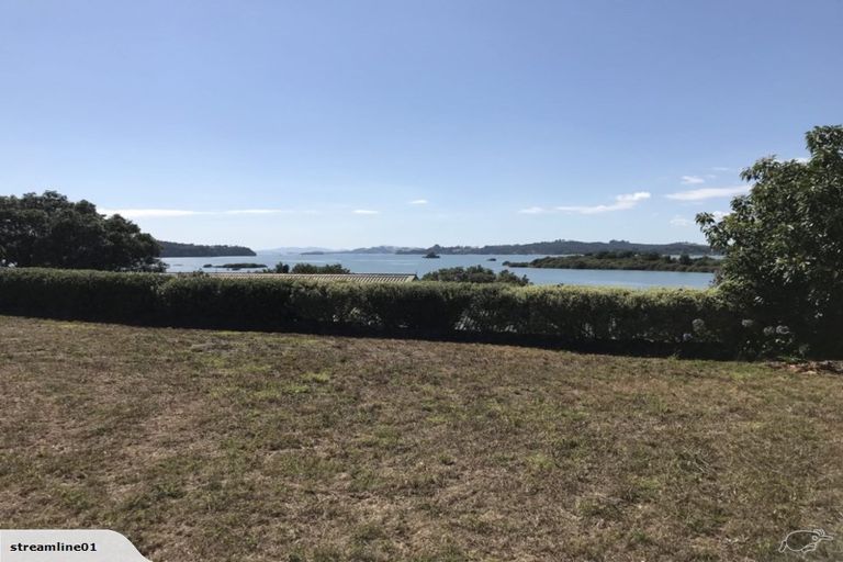 Photo of property in 63 Rangitane Loop Road, Kerikeri, 0294