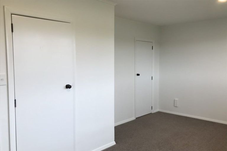 Photo of property in 8 Cheshire Street, Cannons Creek, Porirua, 5024