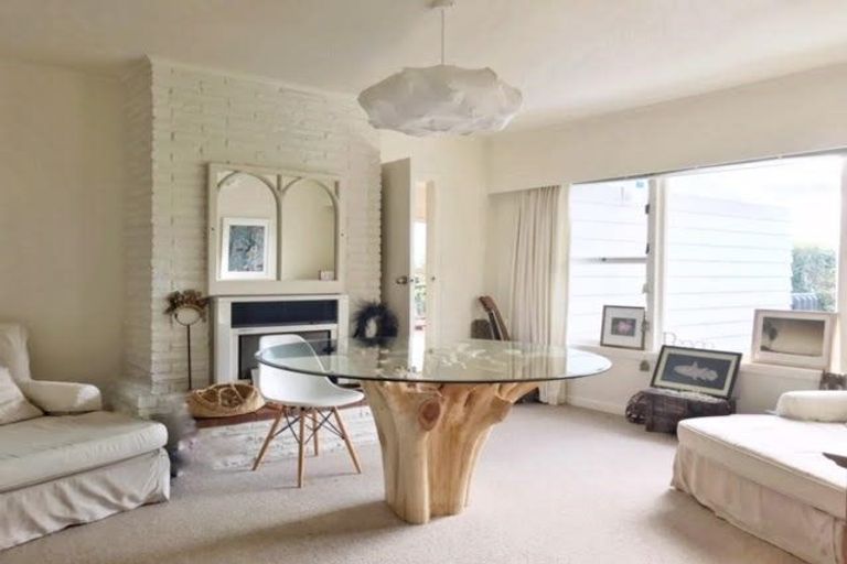 Photo of property in 75 Park Rise, Campbells Bay, Auckland, 0630