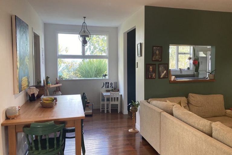 Photo of property in 41 Karaka Street, Helensville, 0800