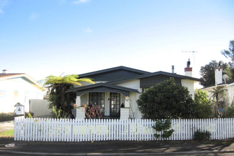 Photo of property in 4 Andrew Street, Marewa, Napier, 4110