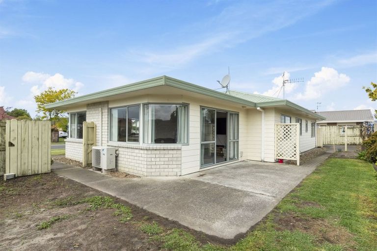 Photo of property in 42 Kane Road, Papamoa Beach, Papamoa, 3118