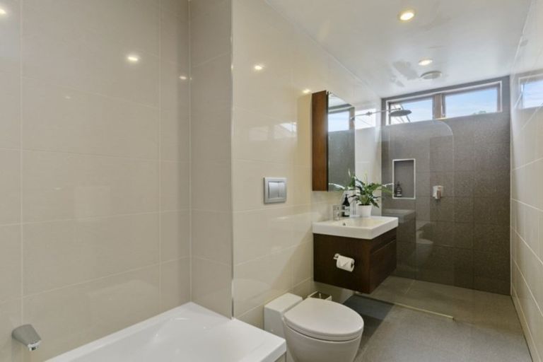 Photo of property in 173 Derwent Street, Island Bay, Wellington, 6023