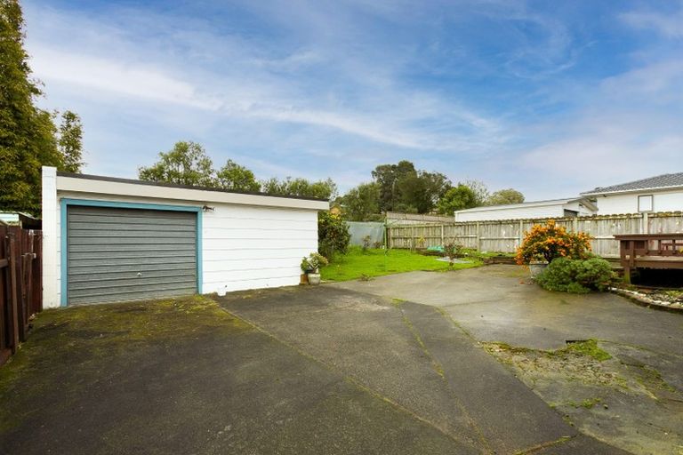 Photo of property in 58 Rosewarne Crescent, Glendene, Auckland, 0602
