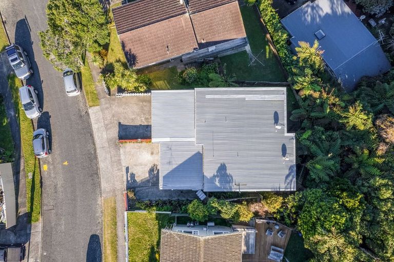 Photo of property in 23b Eastview Grove, Normandale, Lower Hutt, 5010