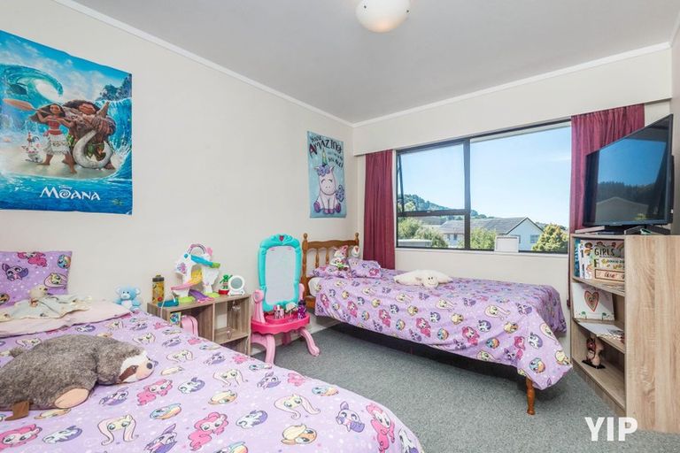 Photo of property in 29 Balliol Drive, Tawa, Wellington, 5028