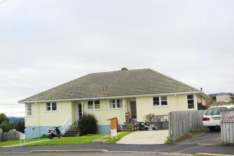 Photo of property in 12 Milford Avenue, Calton Hill, Dunedin, 9012