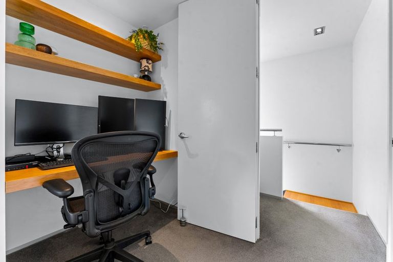 Photo of property in 12b Parr Terrace, Castor Bay, Auckland, 0620