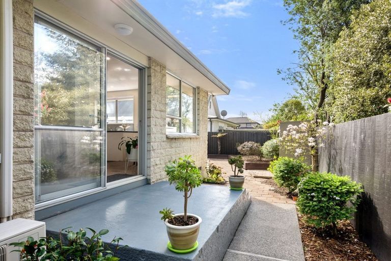 Photo of property in 1/204a Riccarton Road, Riccarton, Christchurch, 8041