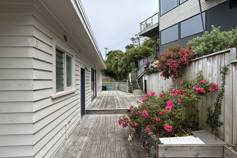 Photo of property in 11 Waru Street, Khandallah, Wellington, 6035