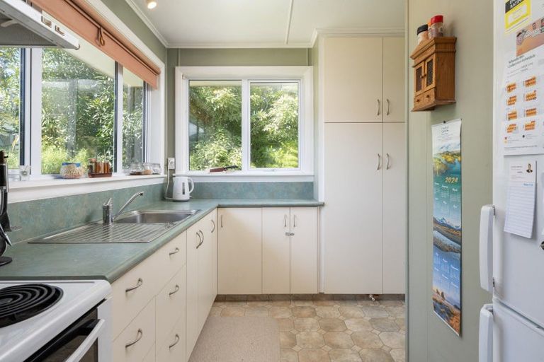 Photo of property in 169 Waikawa Road, Picton, 7220