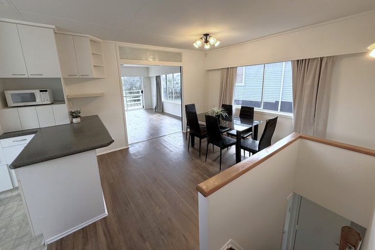 Photo of property in 9 William Souter Street, Forrest Hill, Auckland, 0620