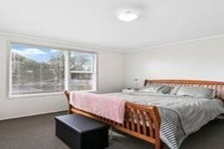 Photo of property in 5 Cooper Place, Papakura, 2110