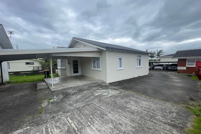 Photo of property in 22 Grande Vue Road, Hillpark, Auckland, 2102