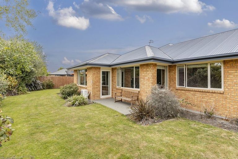 Photo of property in 98 Charles Street, Rangiora, 7400