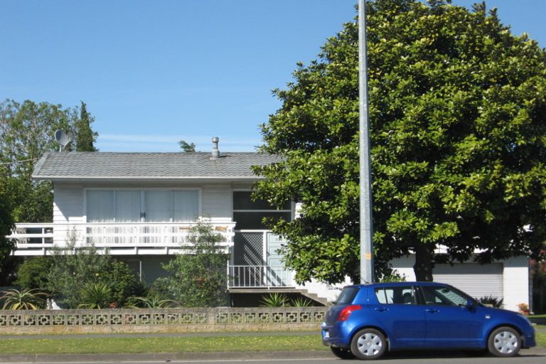 Photo of property in 822 Gladstone Road, Te Hapara, Gisborne, 4010