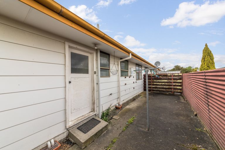Photo of property in 722a Pioneer Highway, Takaro, Palmerston North, 4412