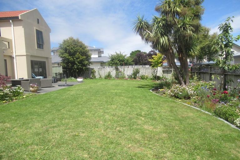 Photo of property in 62 Samwell Drive, Whitby, Porirua, 5024