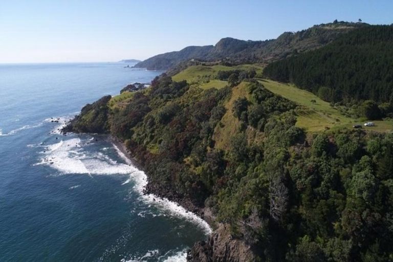 Photo of property in 77 Radar Road, Hot Water Beach, Whitianga, 3591