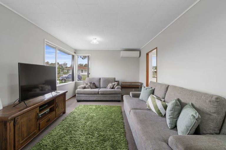 Photo of property in 8 Aldo Place, Clover Park, Auckland, 2023