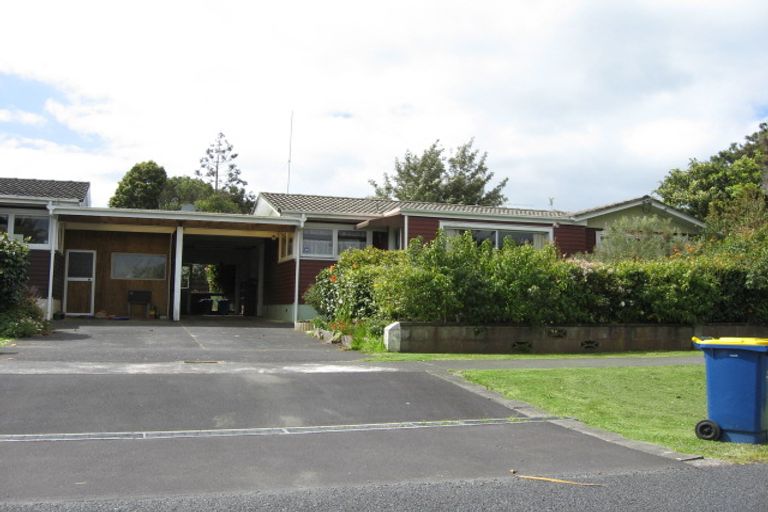 Photo of property in 1/10 Ferry Parade, Herald Island, Auckland, 0618