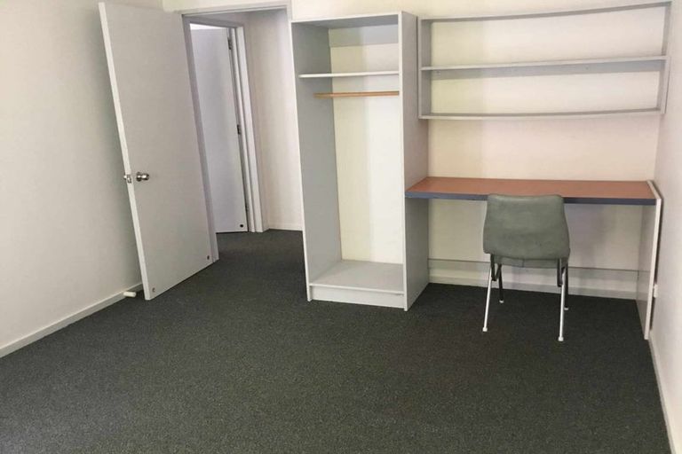 Photo of property in 12 Cosy Dell Road, North Dunedin, Dunedin, 9016