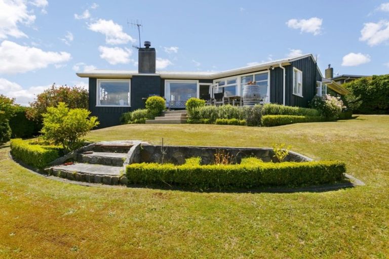 Photo of property in 77 Shepherd Road, Waipahihi, Taupo, 3330