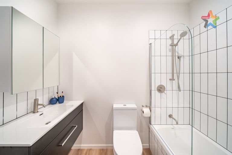 Photo of property in 71 Pipi Place, Levin, 5510