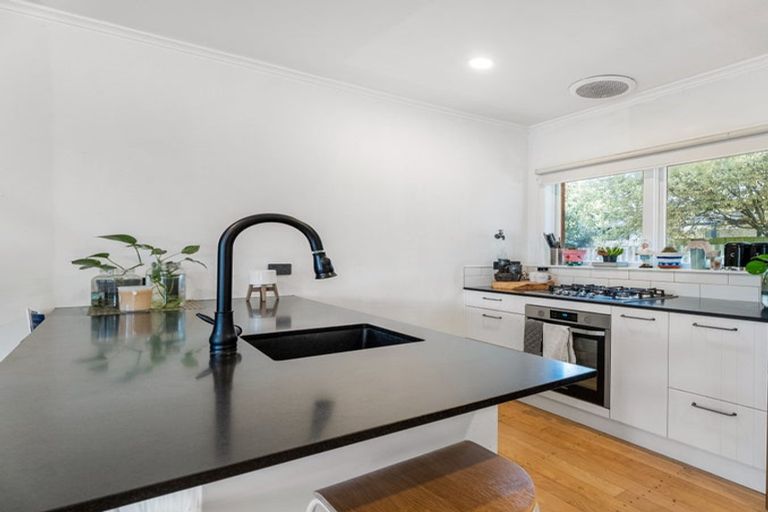 Photo of property in 4/21 Evelyn Place, Hillcrest, Auckland, 0627