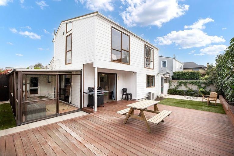 Photo of property in 115b Merivale Lane, Merivale, Christchurch, 8014