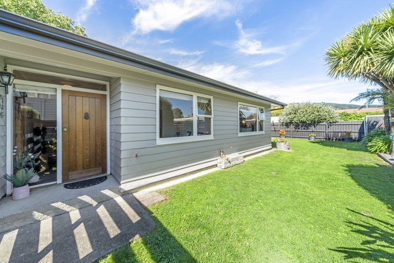 Photo of property in 121b Martin Street, Wallaceville, Upper Hutt, 5018