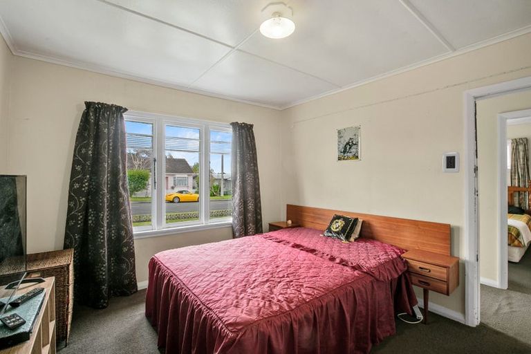 Photo of property in 155 Seaview Road, Westown, New Plymouth, 4310