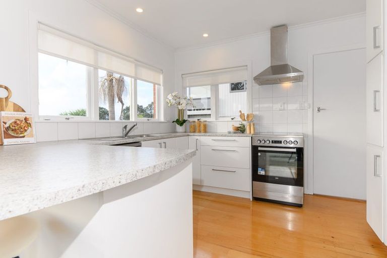 Photo of property in 1/5 Whitby Crescent, Mairangi Bay, Auckland, 0630