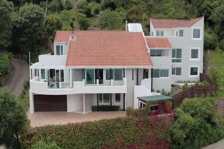 Photo of property in 5 Rangiuru Road, Mahina Bay, Lower Hutt, 5013