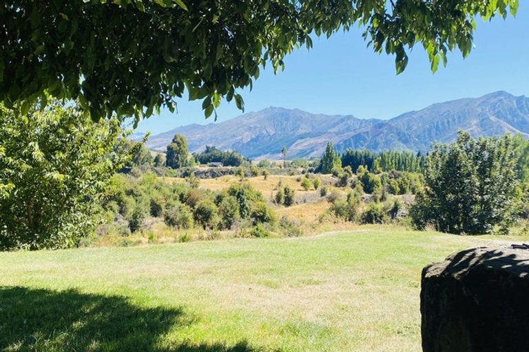 Photo of property in 100 Whitechapel Road, Arrow Junction, Queenstown, 9371