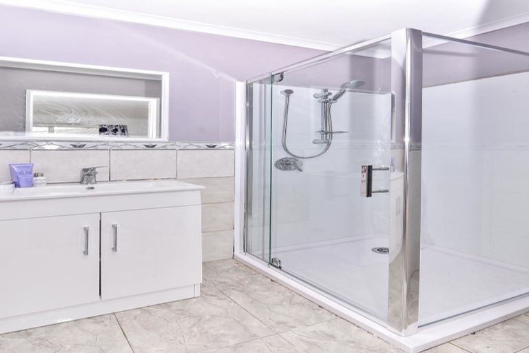 Photo of property in 96c Palmers Road, Clendon Park, Auckland, 2103