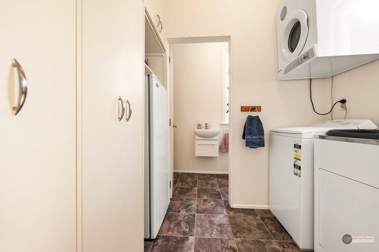 Photo of property in 25 Copeland Street, Hutt Central, Lower Hutt, 5011