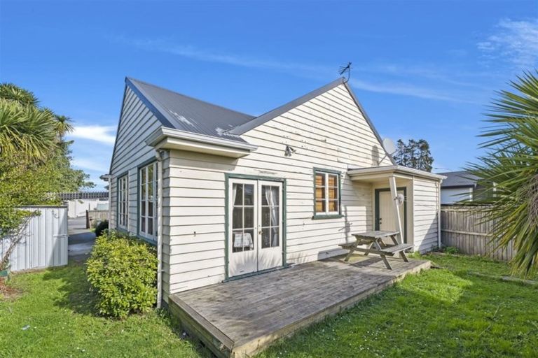Photo of property in 2/11 Berwick Street, Saint Albans, Christchurch, 8014