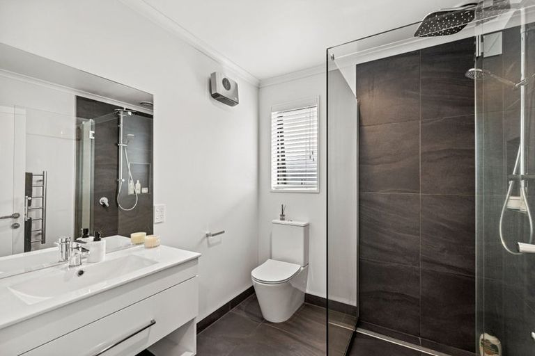 Photo of property in 4 Willow Way, Sunnyhills, Auckland, 2010